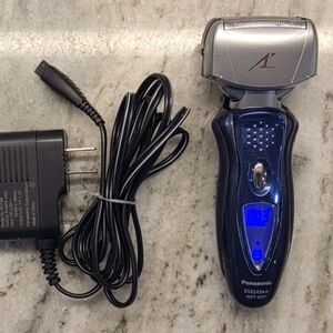 Panasonic ES 8243AA Wet/Dry Cordless Electric Shaver